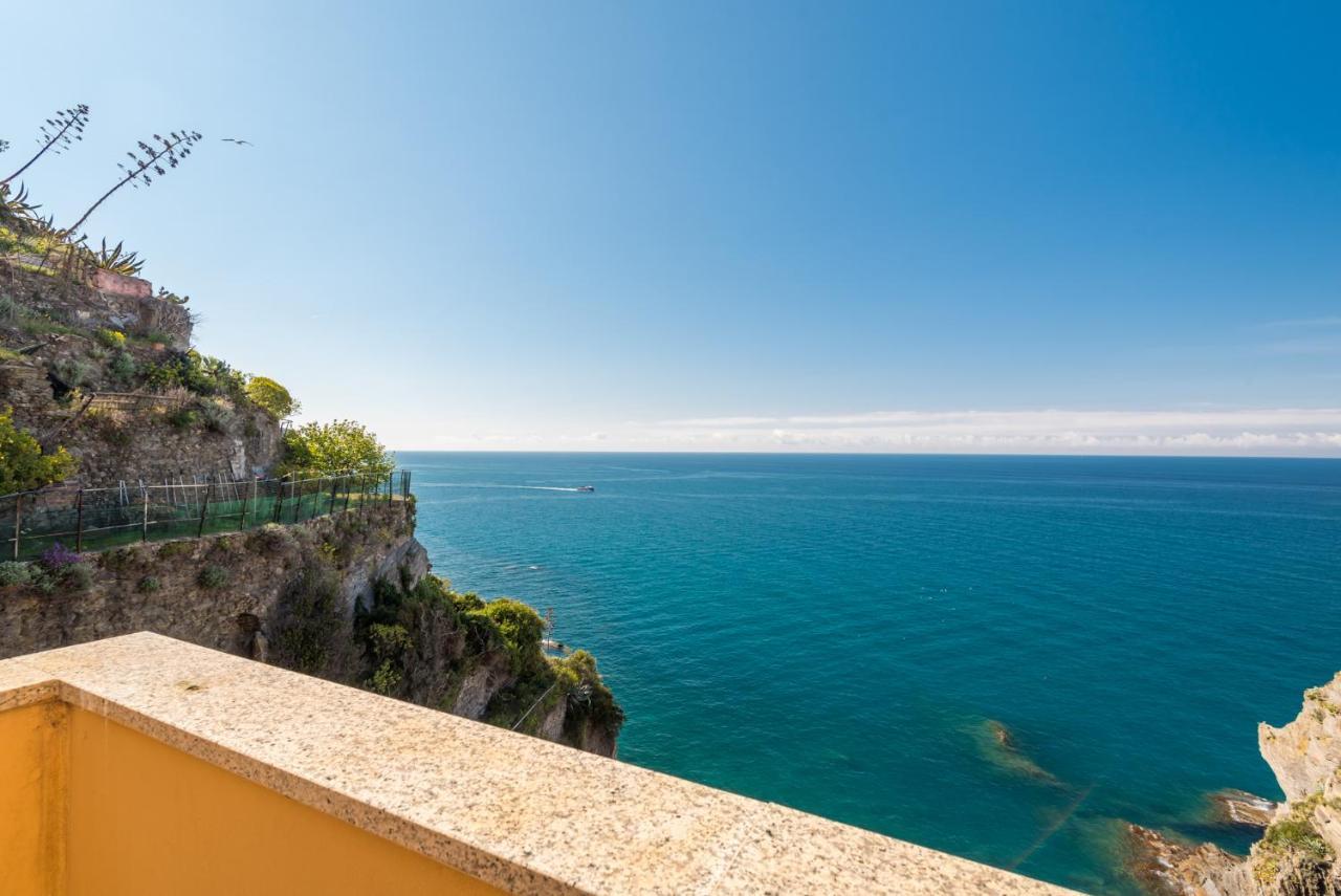 Queen Of Sea Gold, Terre Marine Manarola Bagian luar foto